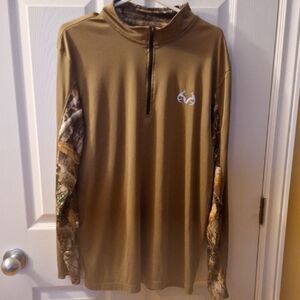 Realtree Men's Brown Camo Long Sleeve Shirt